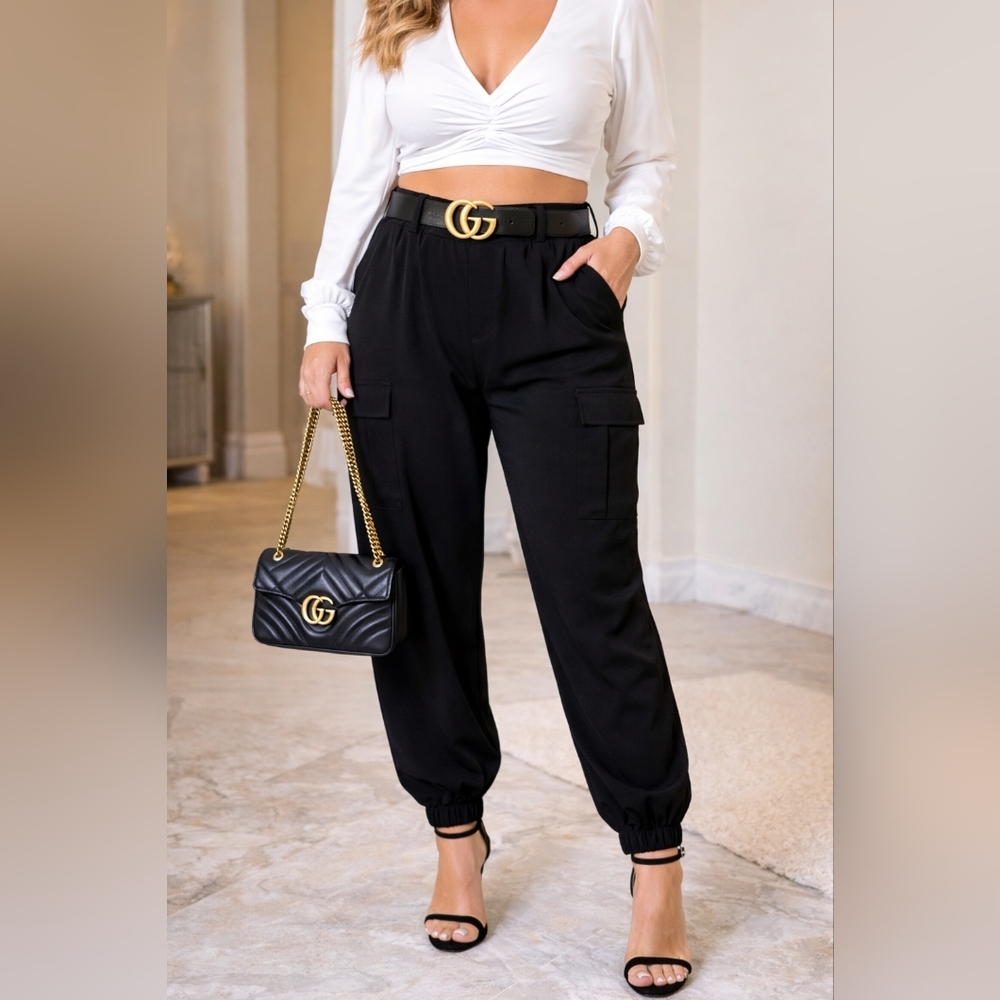 Kohl's Black Cropped Cargo Jogger Pants